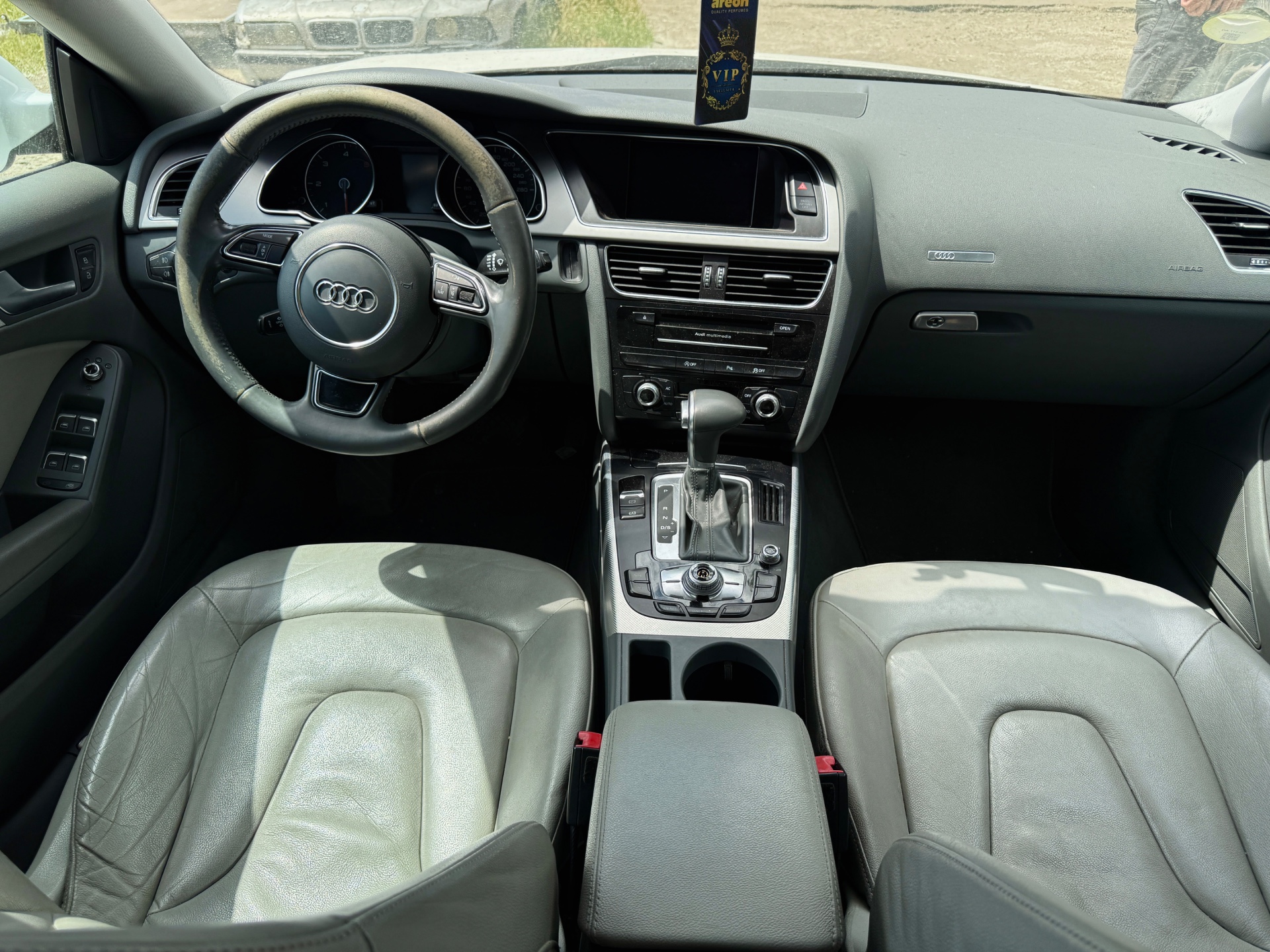 Audi A5 2012 avariat - imagine 14