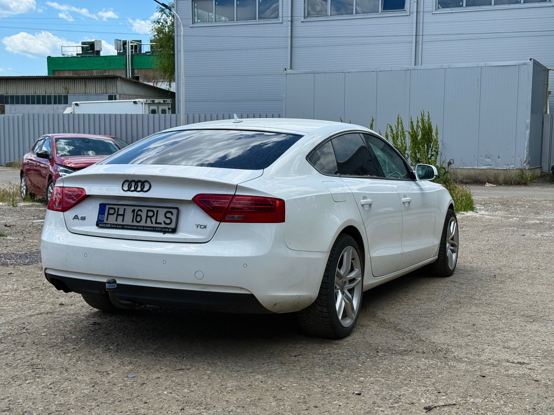 Audi A5 2012 avariat - imagine 5
