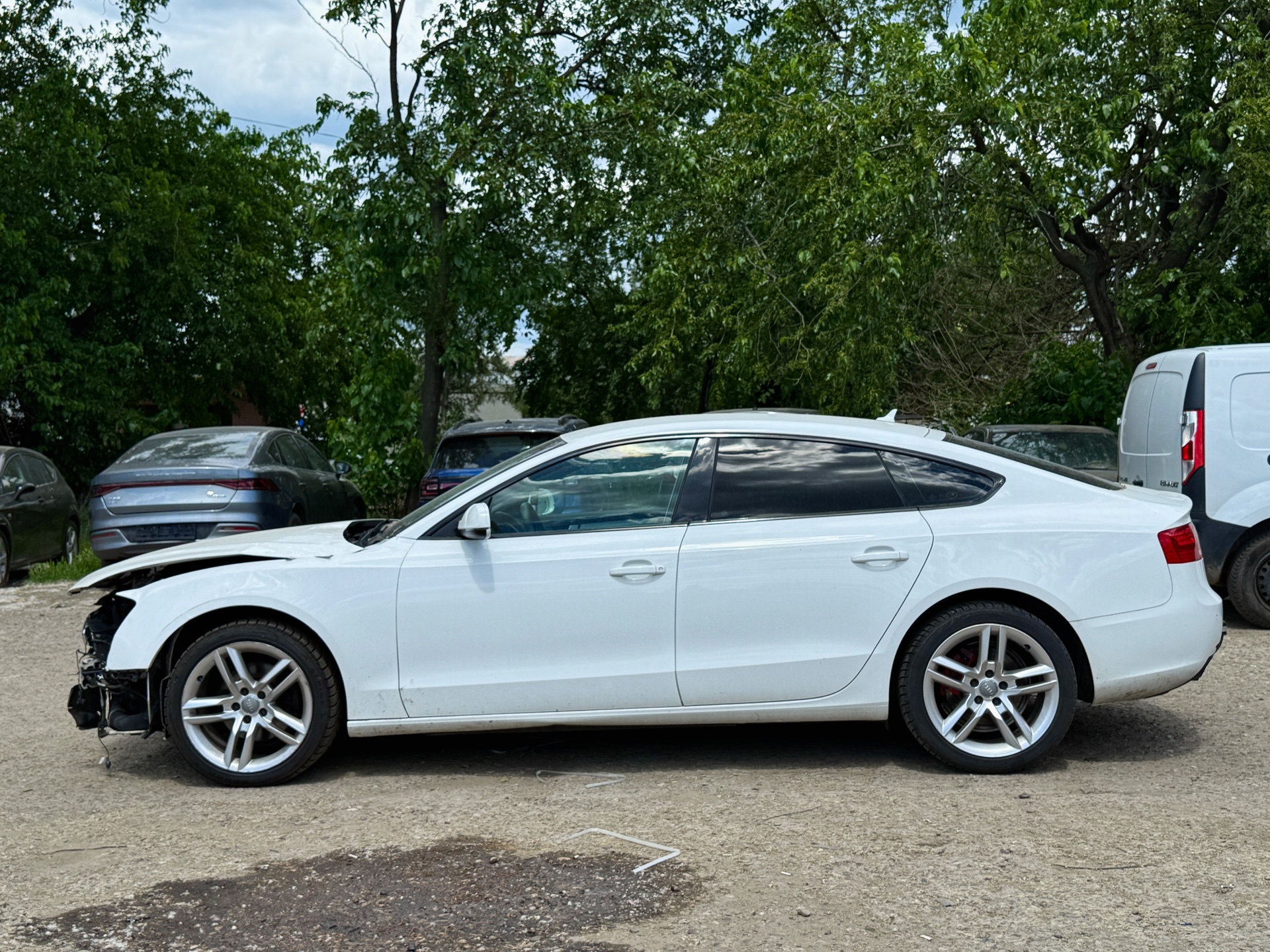 Audi A5 2012 avariat - imagine 8