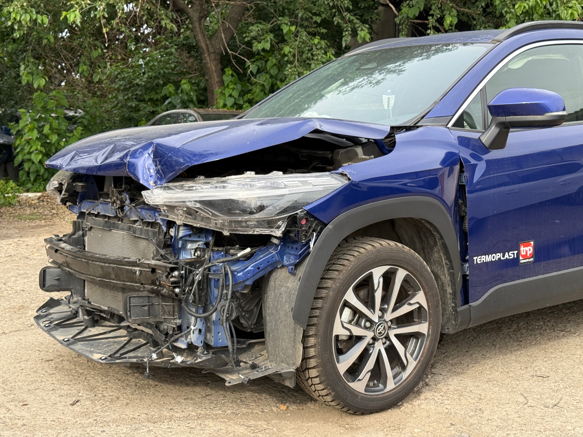 Toyota Corolla Cross 2025 avariat - imagine 8