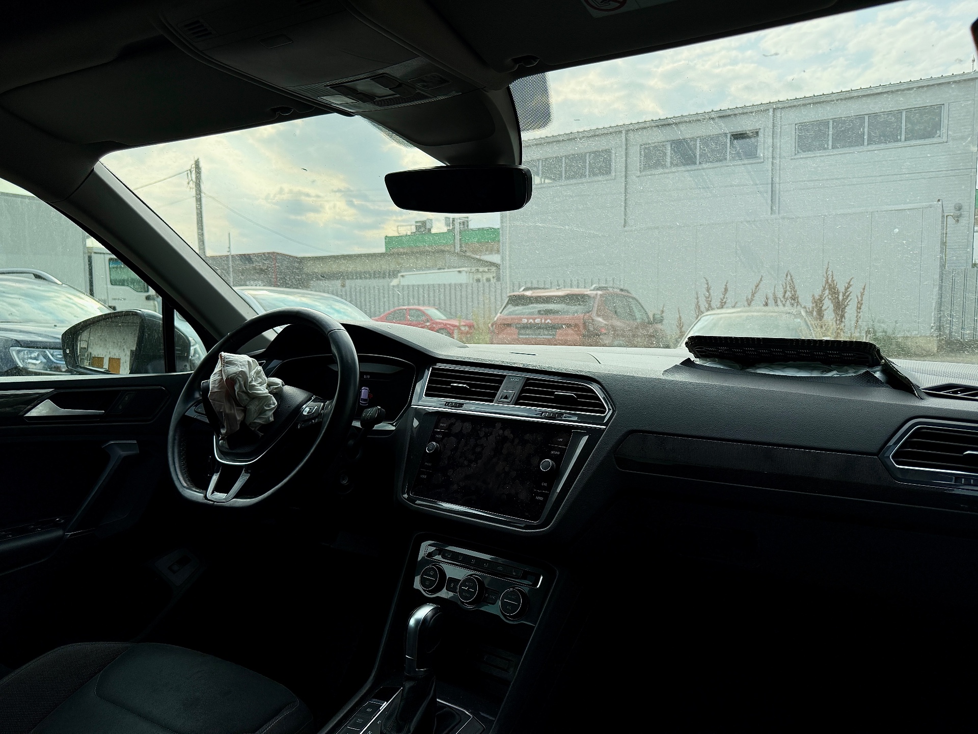 Volkswagen Tiguan 4x4 2018 avariat - imagine 12
