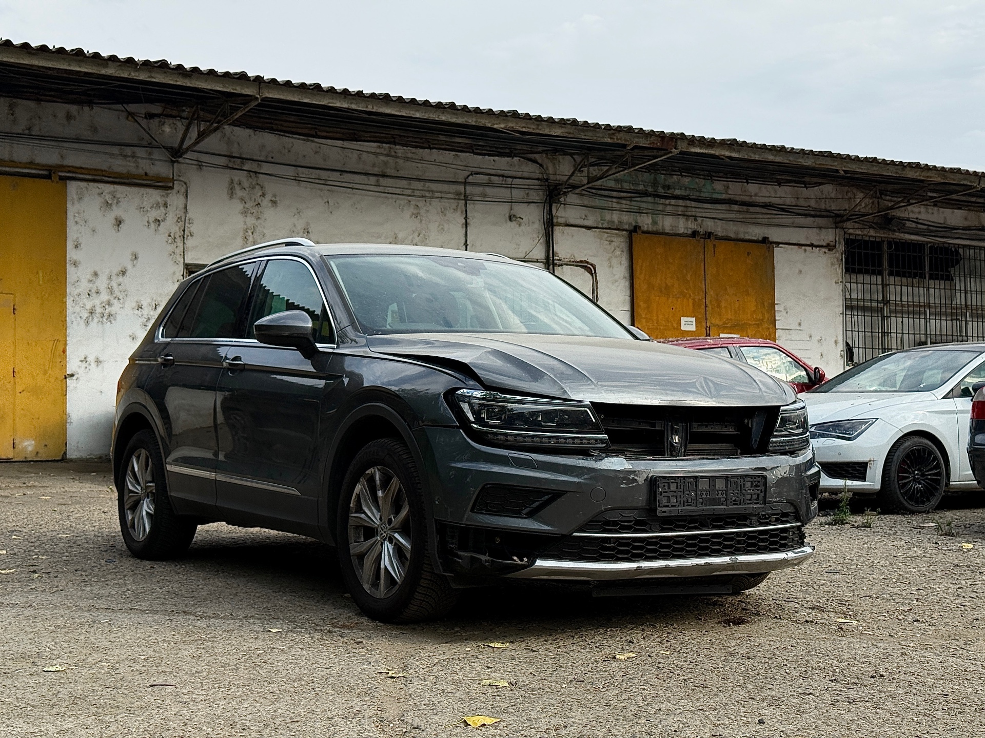 Volkswagen Tiguan 4x4 2018 avariat - imagine 3