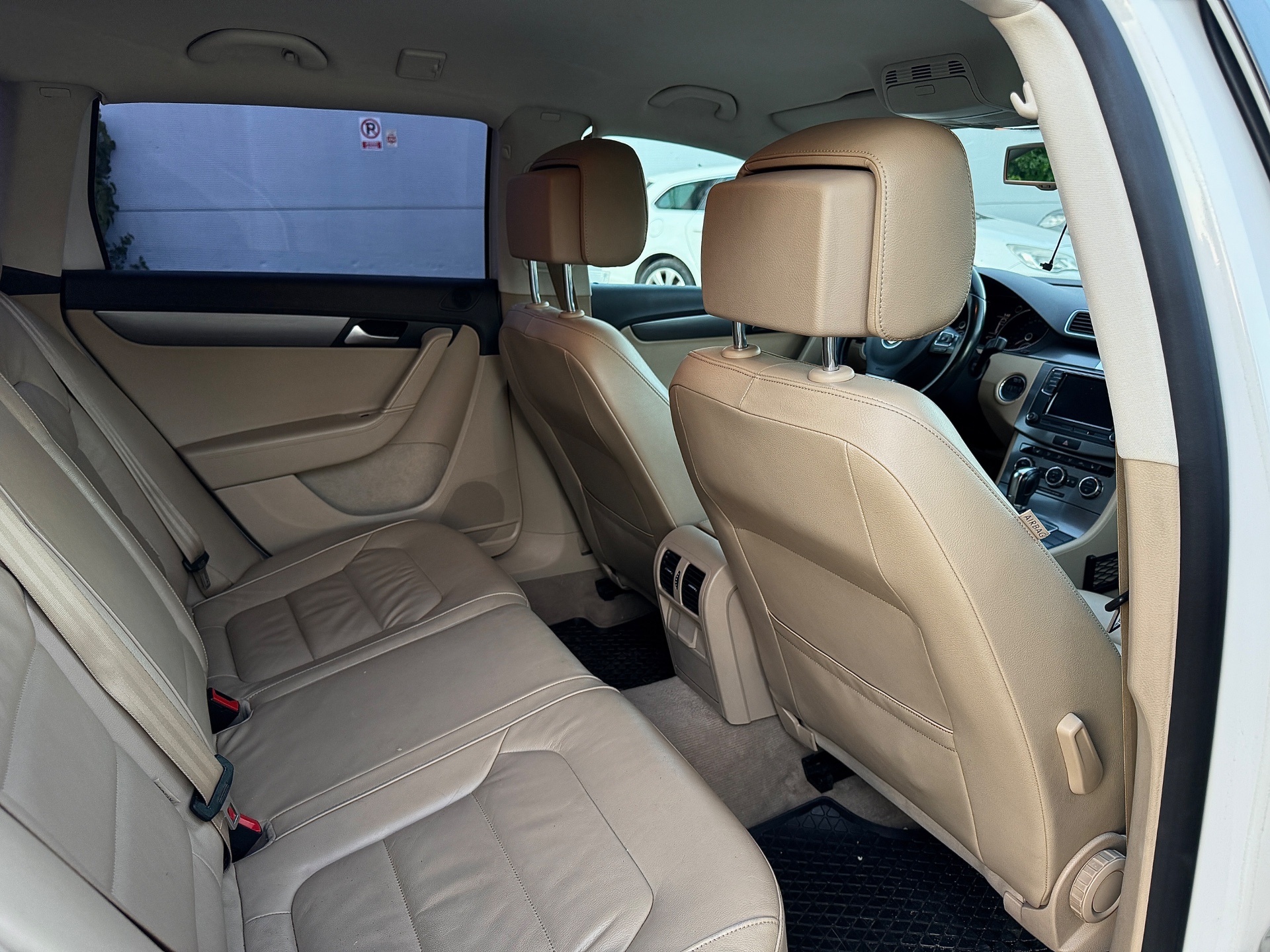 Volkswagen Passat 2013 avariat - imagine 14