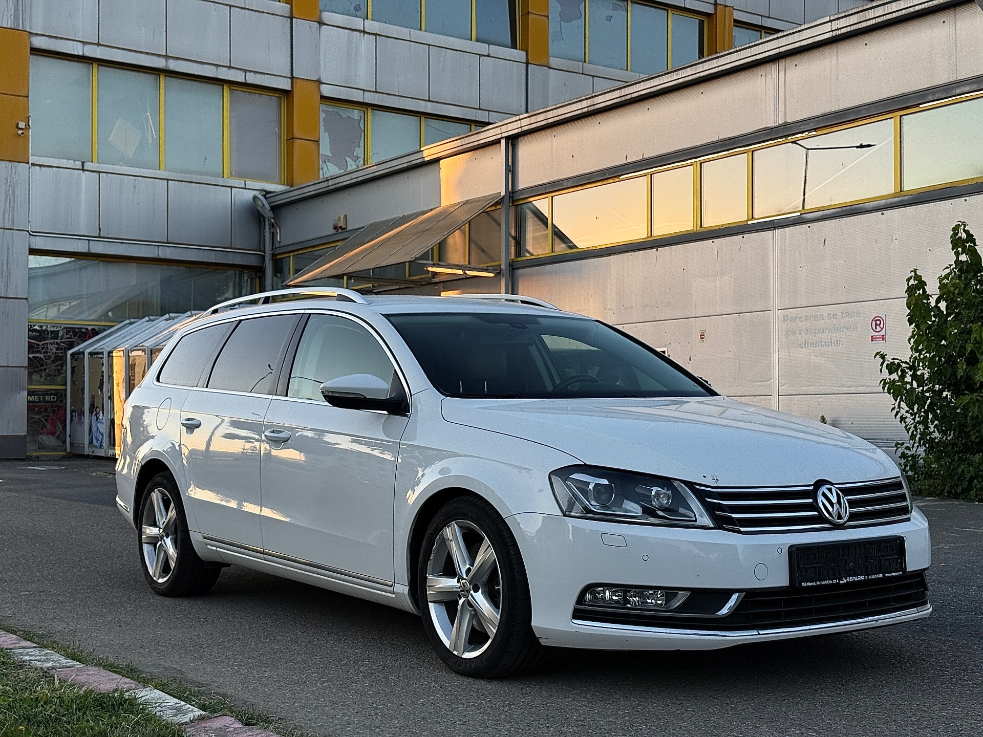 Volkswagen Passat 2013 avariat - imagine 3