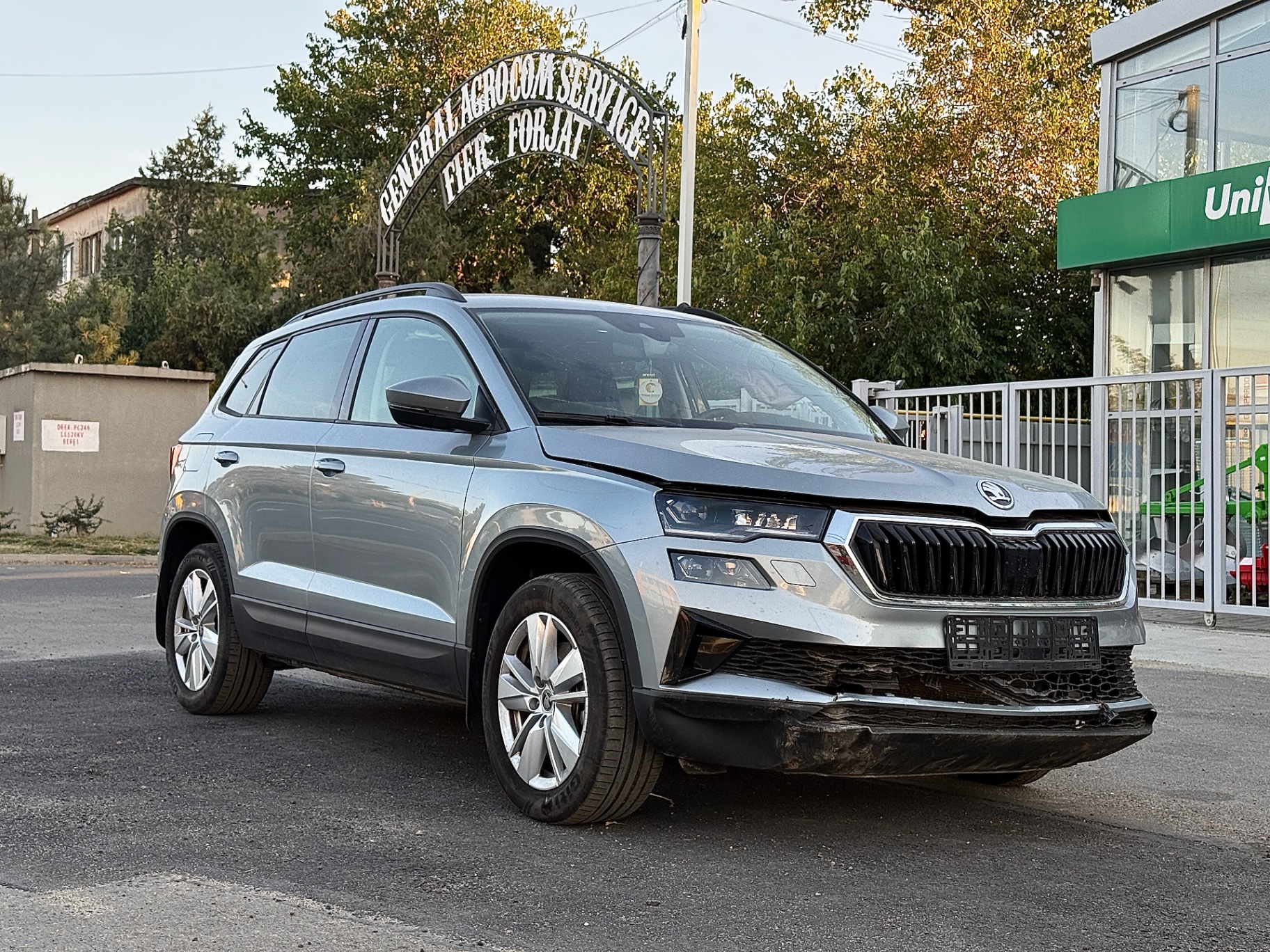 Skoda Karoq 2026 avariat - imagine 2